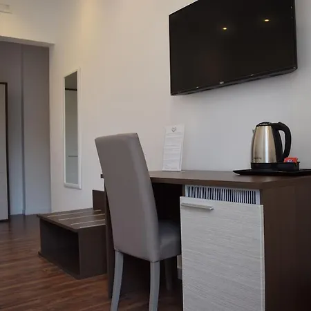 Suiterhome Guest house