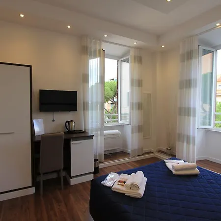 Suiterhome Guest house *